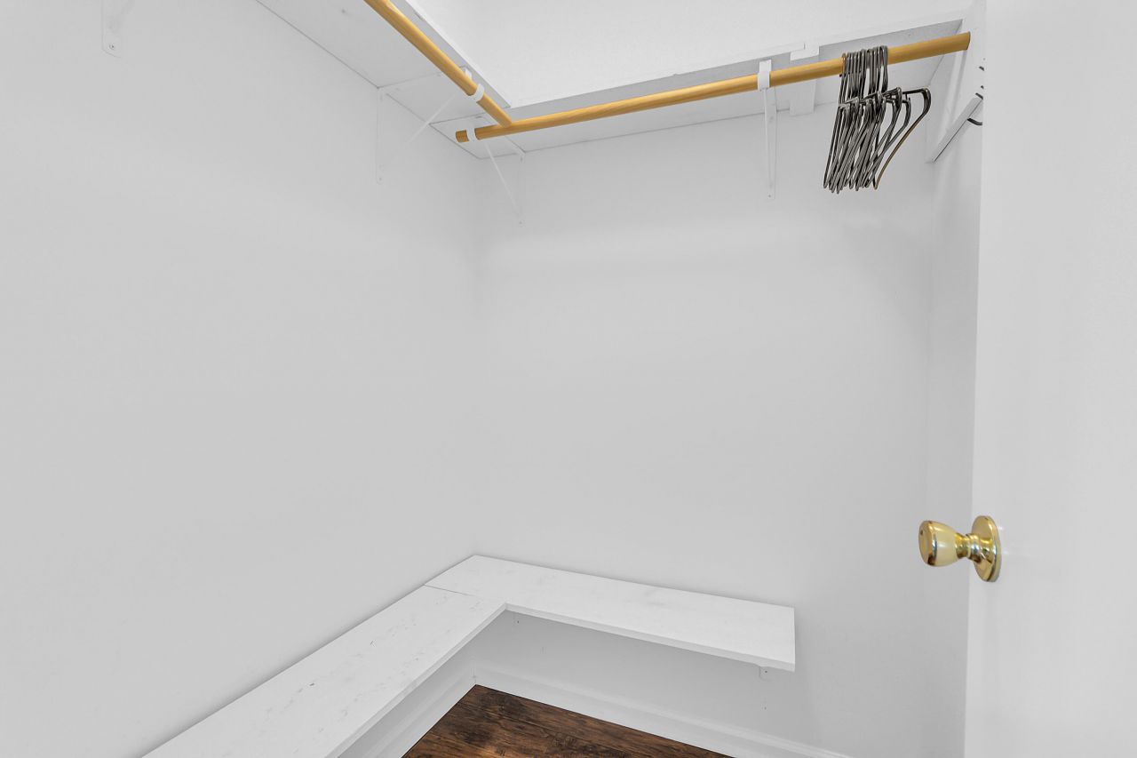 222 Lytham Court Photo 27