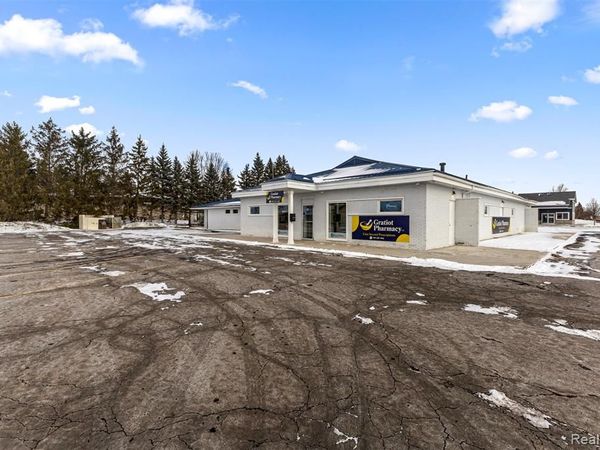 245 E Warwick Drive , Alma, MI 48801