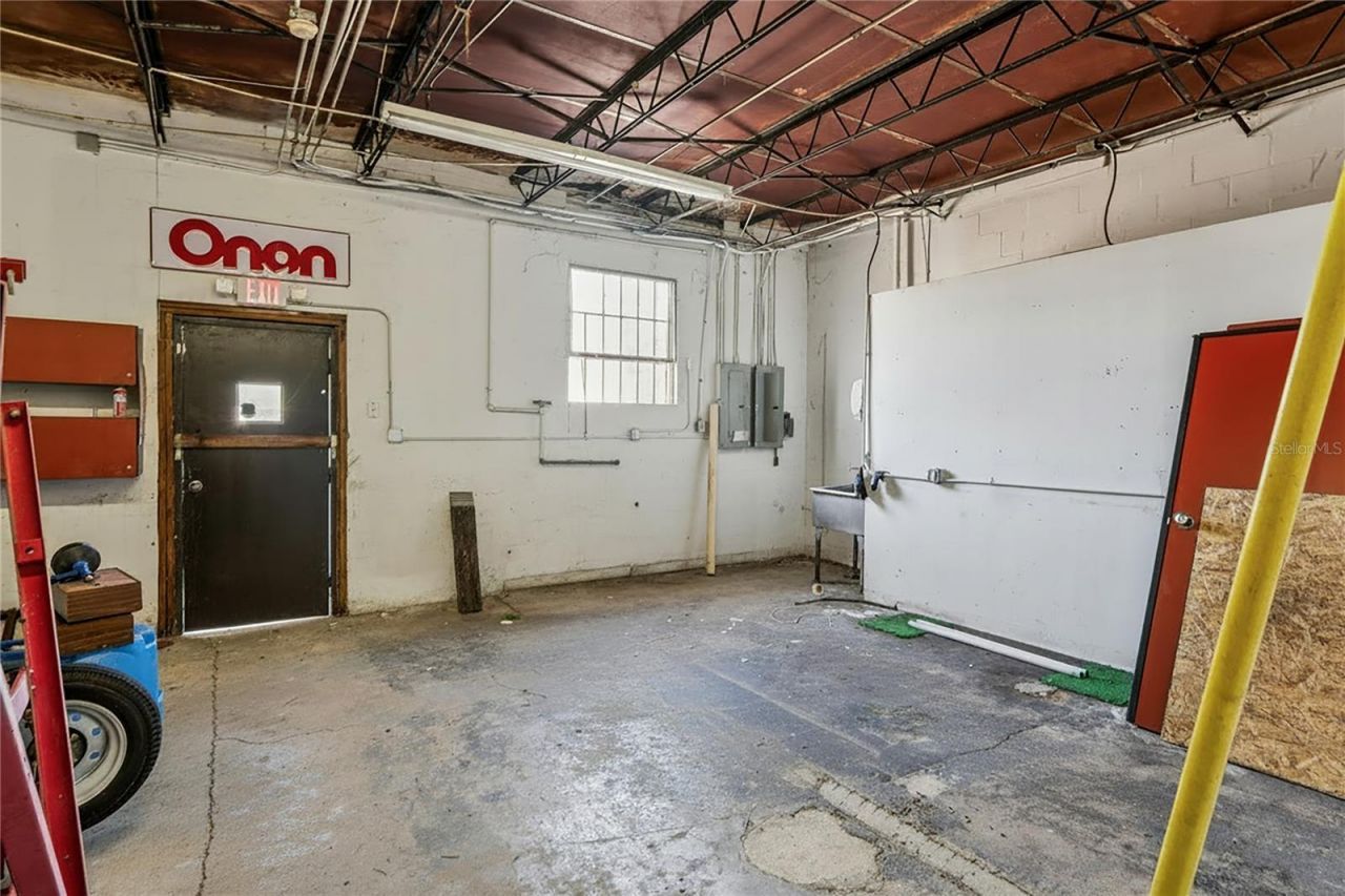 5273 Treiman Boulevard, Dade City, FL 33523 Photo