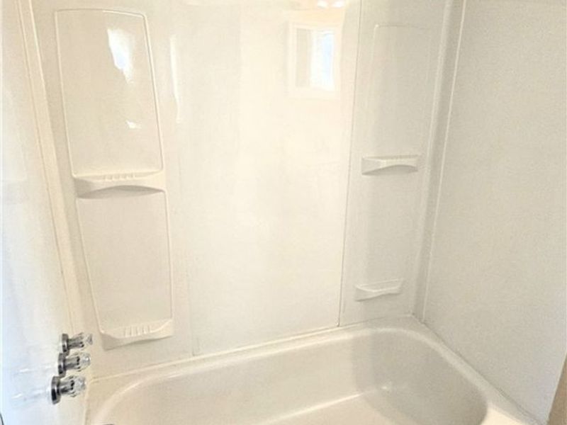 4183 E 146th Street, Cleveland, OH 44128 Photo 9