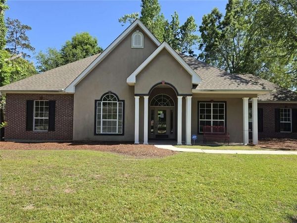 2075 WHITE MYRTLE Drive, Madisonville, LA 70447
