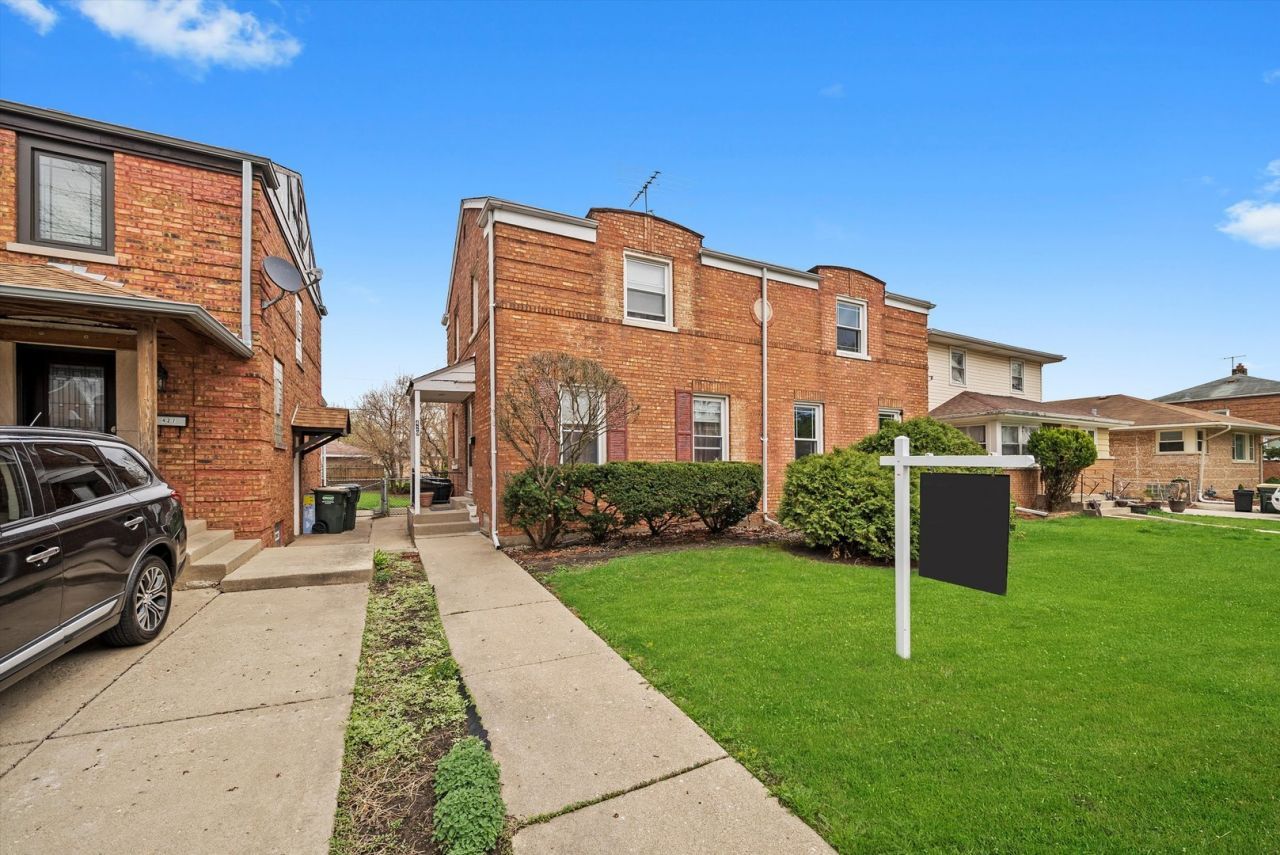 429 Geneva Avenue, Bellwood, IL 60104 Main Photo