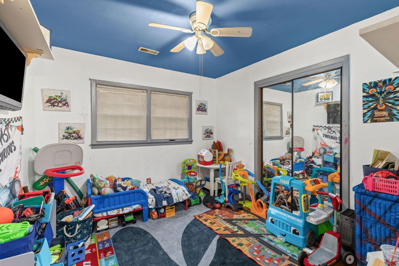 108 Wylie Street Photo 10