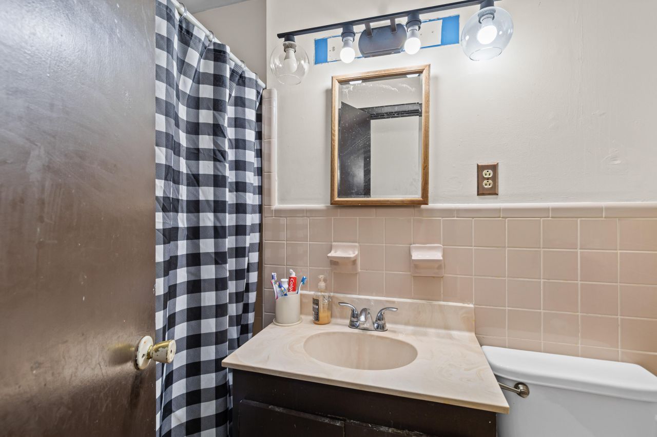 108 Wylie Street Photo 15