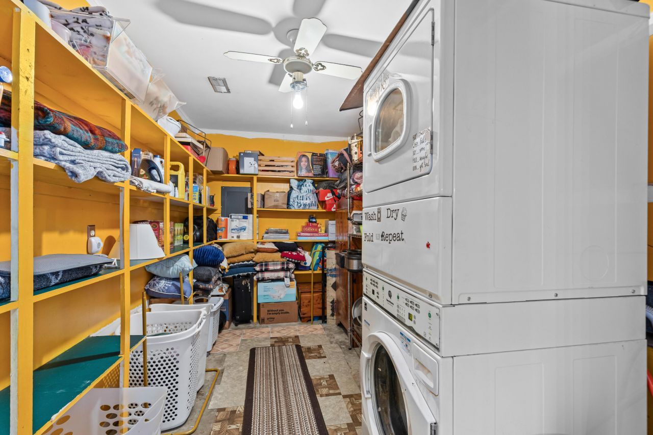 108 Wylie Street Photo 16