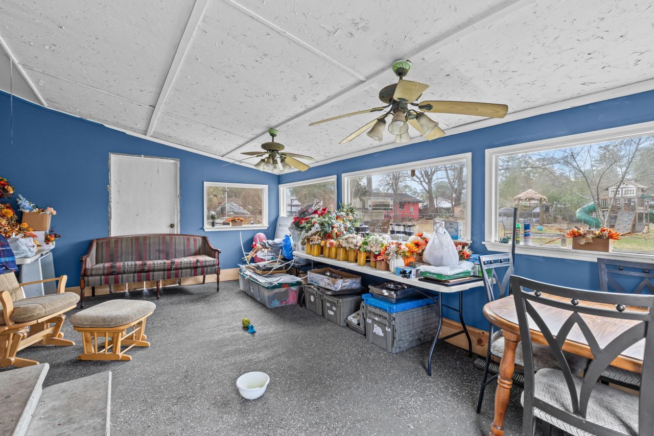 108 Wylie Street Photo 19