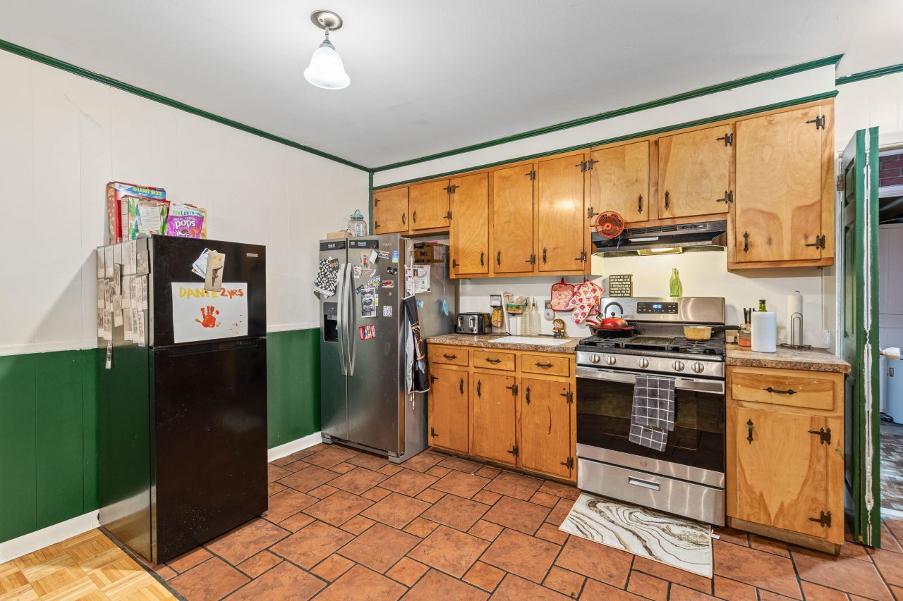 108 Wylie Street Photo 8