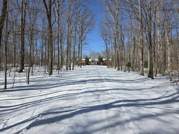 662 Oak Shadow Dr , New Johnsonville, TN 37134