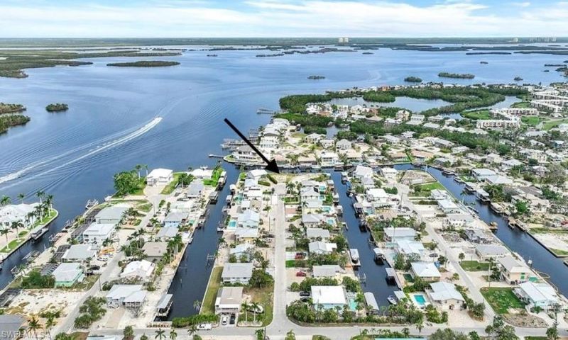 20 Avenida Carita, Fort Myers Beach, FL 33931 Photo