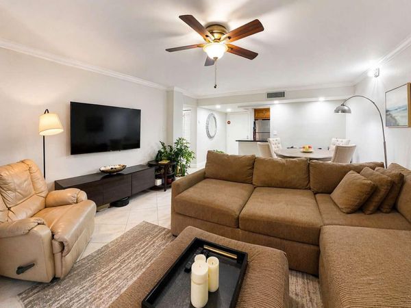 5160 Las Verdes Circle, Unit 103, Delray Beach, FL 33484