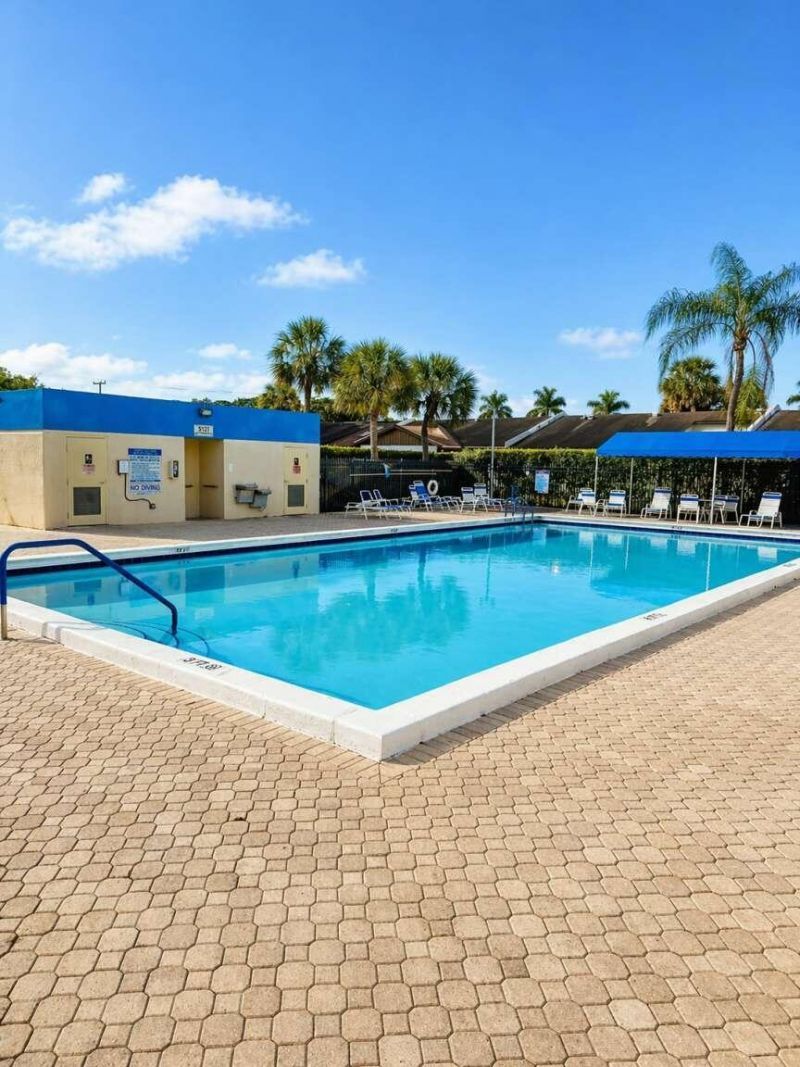 5160 Las Verdes Circle, Unit 103, Delray Beach, FL 33484 Photo