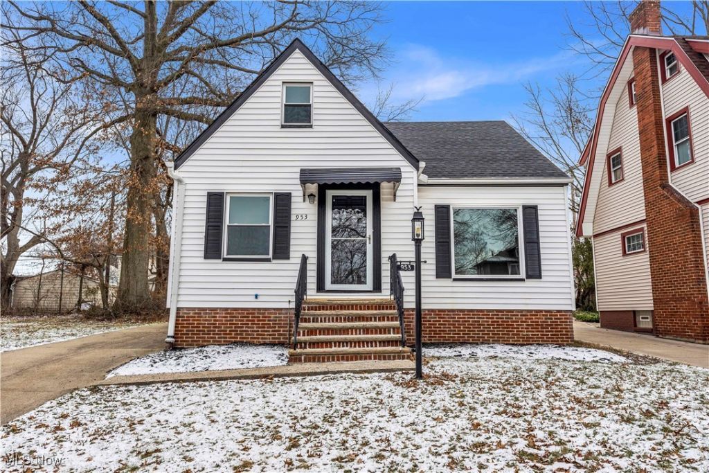 953 Whitby Road, Cleveland Heights, OH 44112 Main Photo