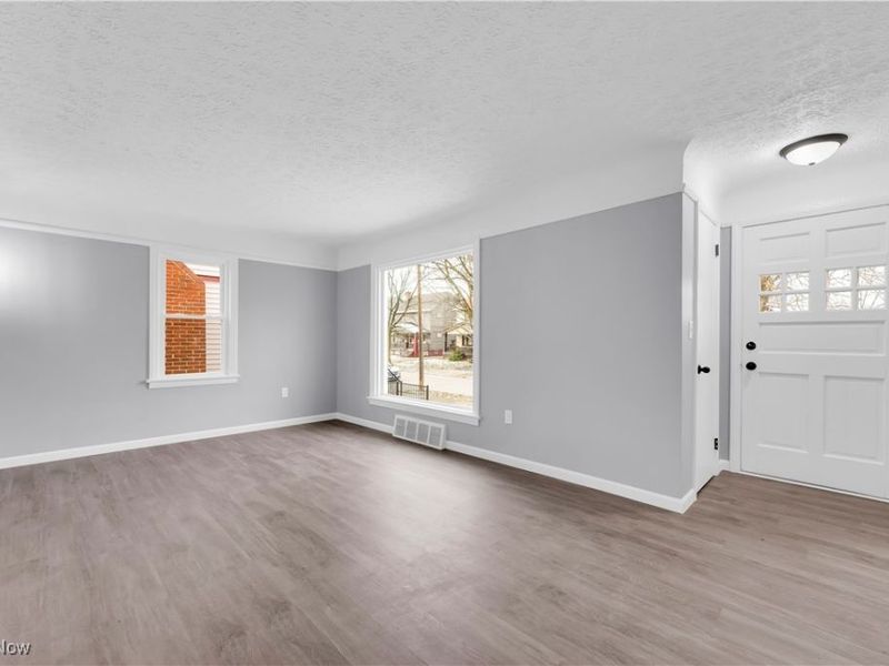 953 Whitby Road, Cleveland Heights, OH 44112 Photo 3