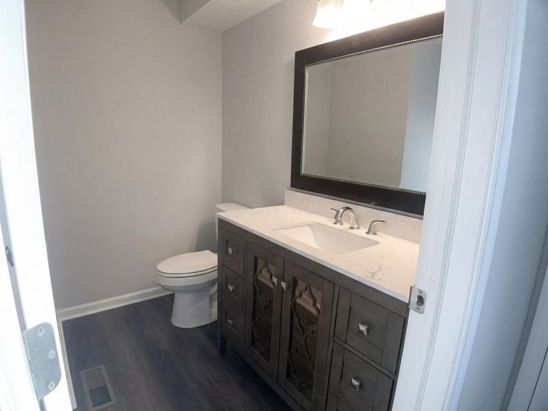 6571 Schenk Avenue, Reynoldsburg, OH 43068 Photo 6