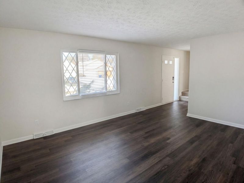 6571 Schenk Avenue, Reynoldsburg, OH 43068 Photo 9