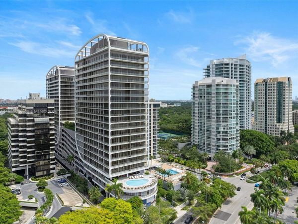 2655 S Bayshore Dr, Unit 805, Miami, FL 33133