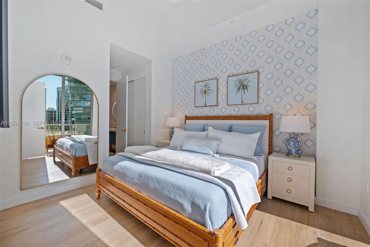 2655 S Bayshore Dr, Unit 805, Miami, FL 33133 Photo