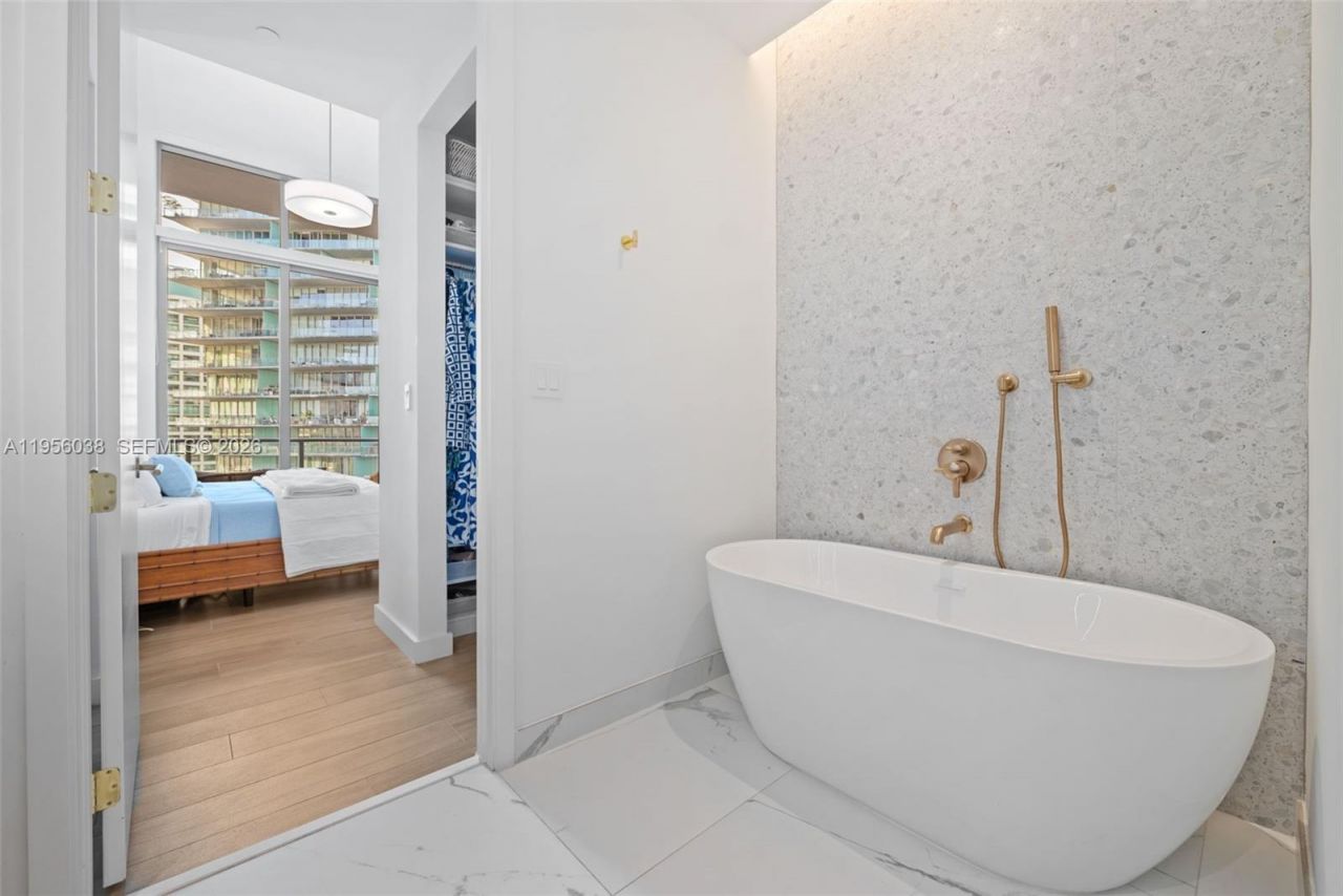 2655 S Bayshore Dr, Unit 805, Miami, FL 33133 Photo