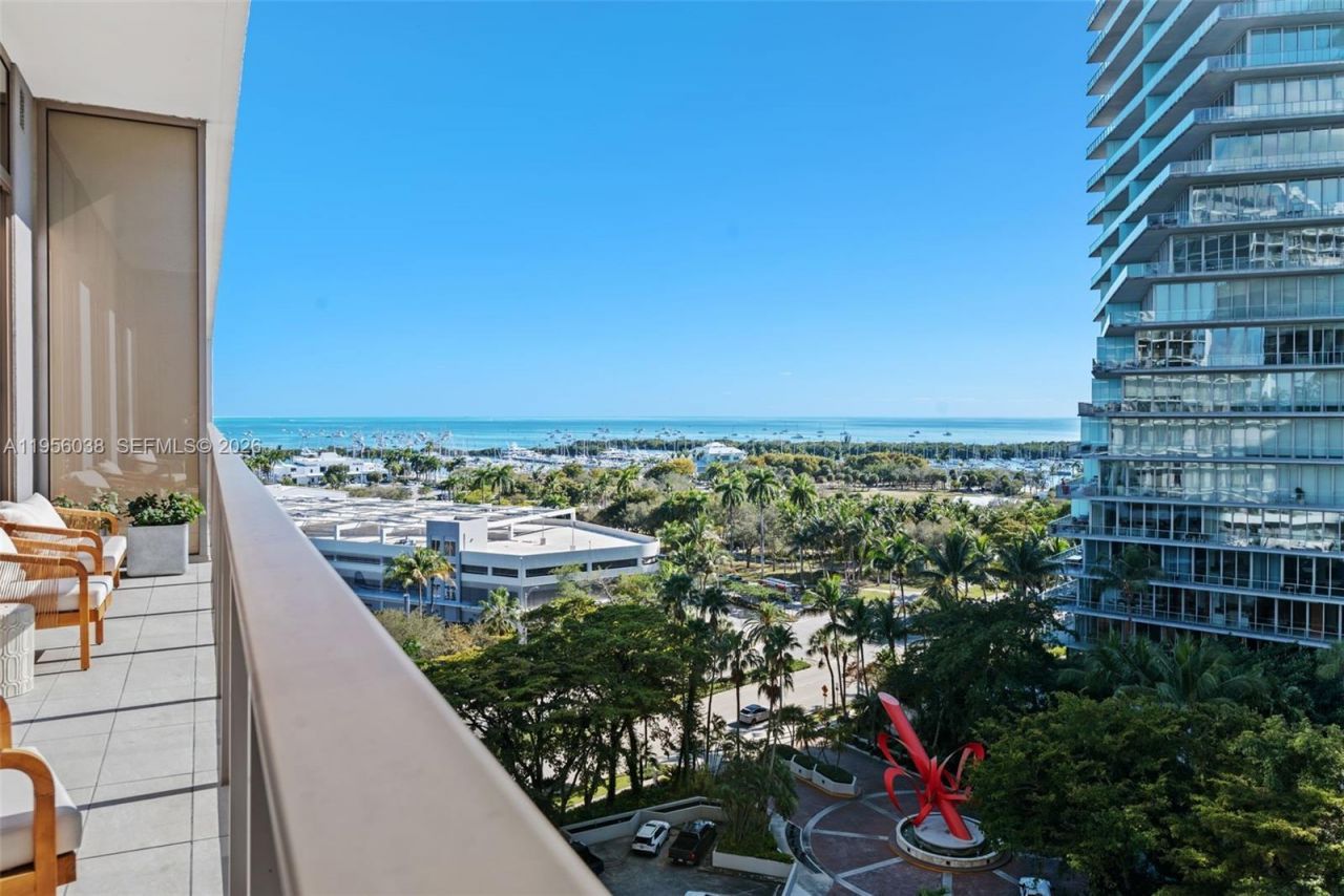 2655 S Bayshore Dr, Unit 805, Miami, FL 33133 Photo