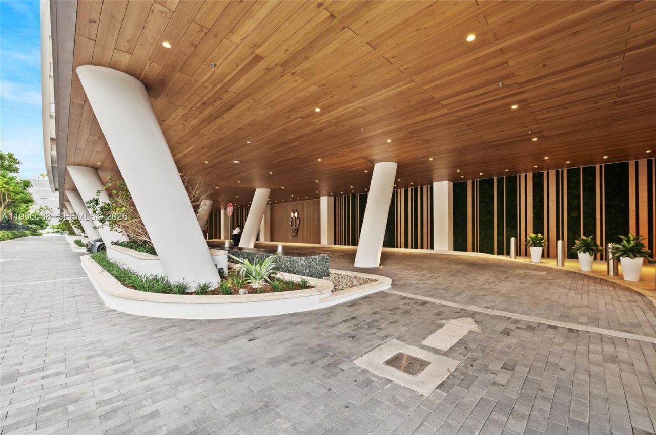 2655 S Bayshore Dr, Unit 805, Miami, FL 33133 Photo