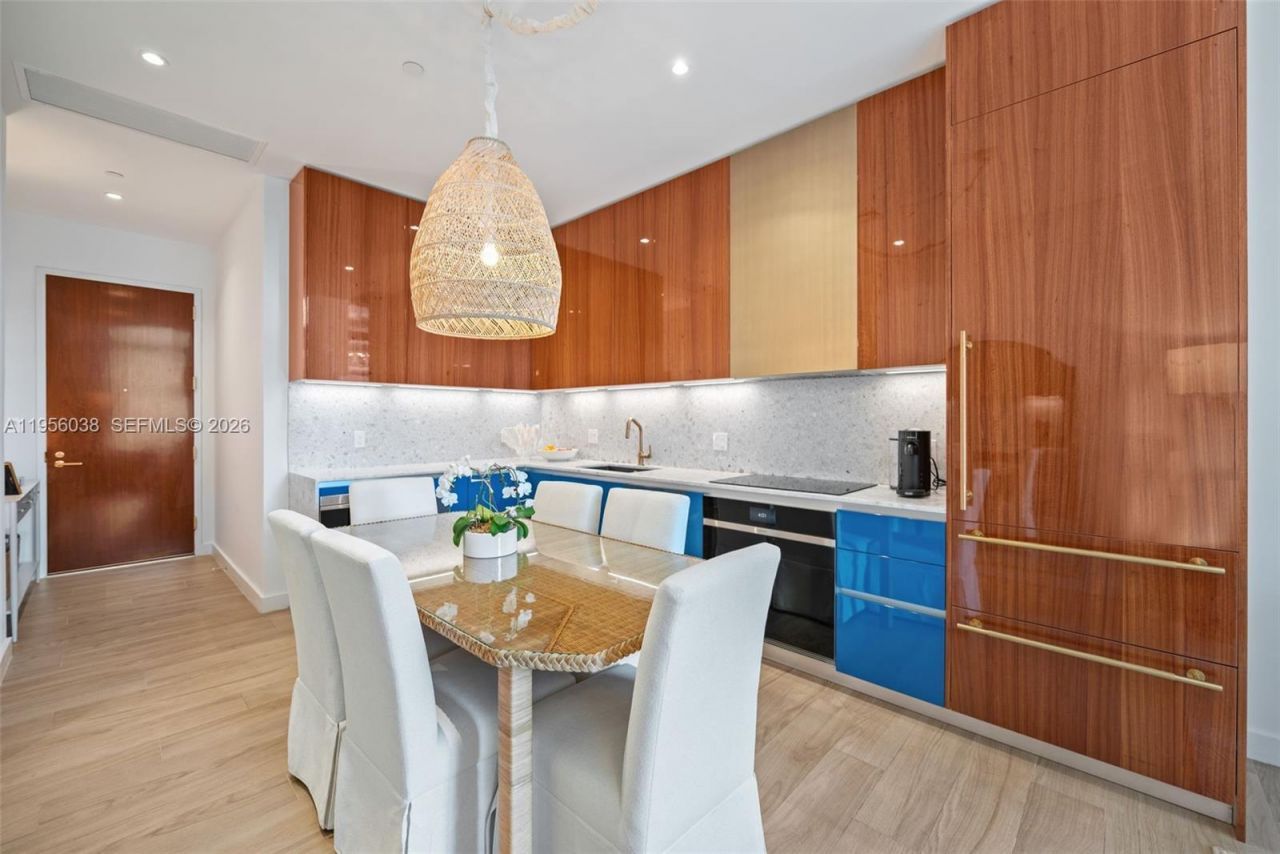 2655 S Bayshore Dr, Unit 805, Miami, FL 33133 Photo