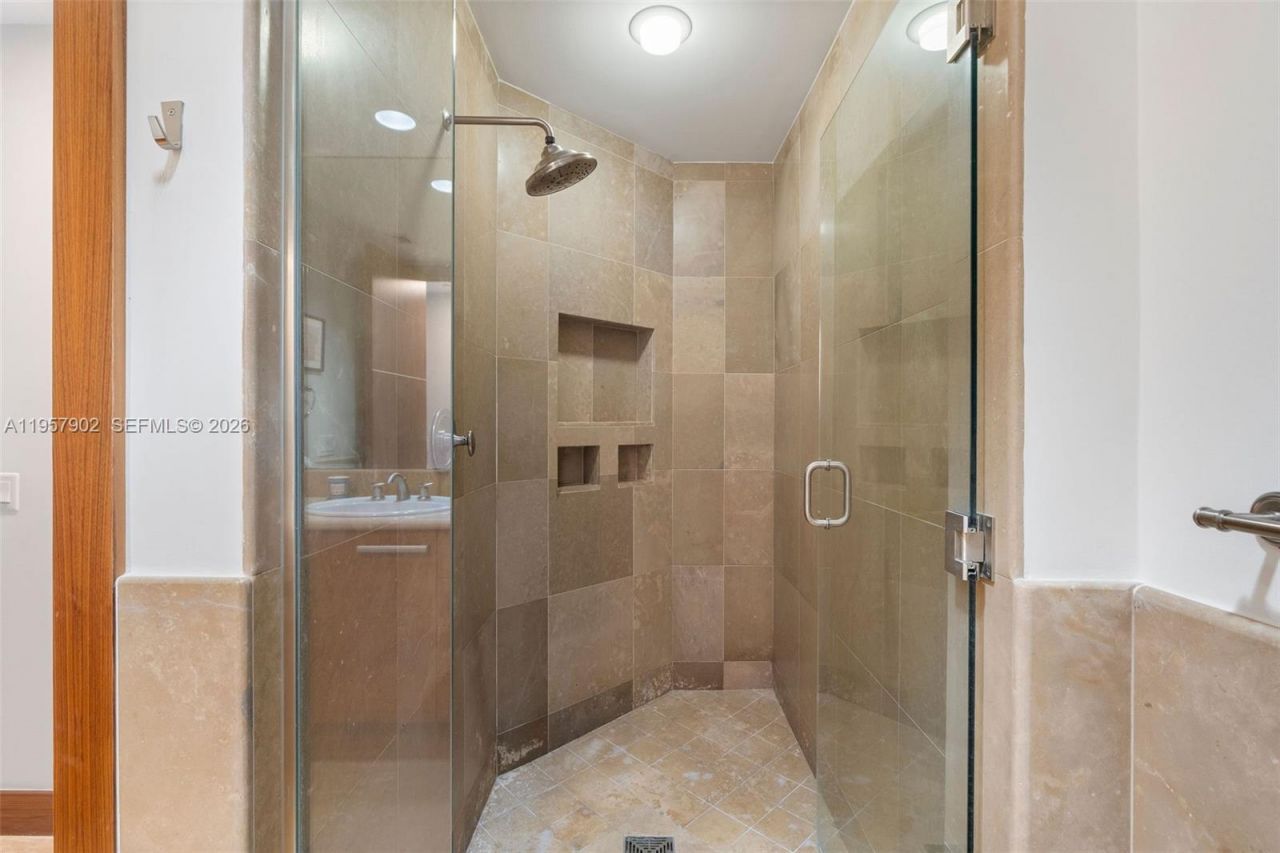 5959 Collins Ave, Unit 1001, Miami Beach, FL 33140 Photo