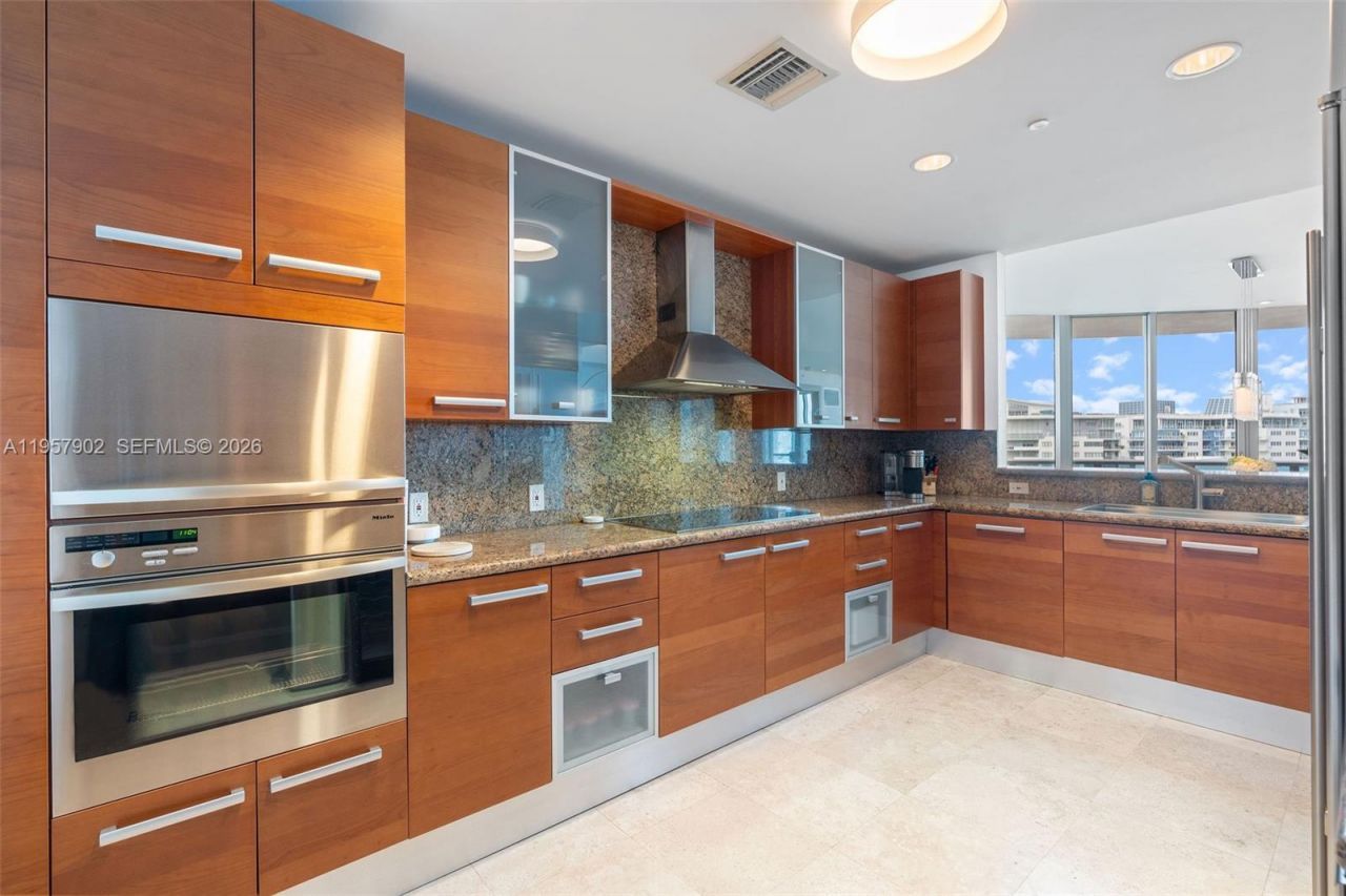 5959 Collins Ave, Unit 1001, Miami Beach, FL 33140 Photo