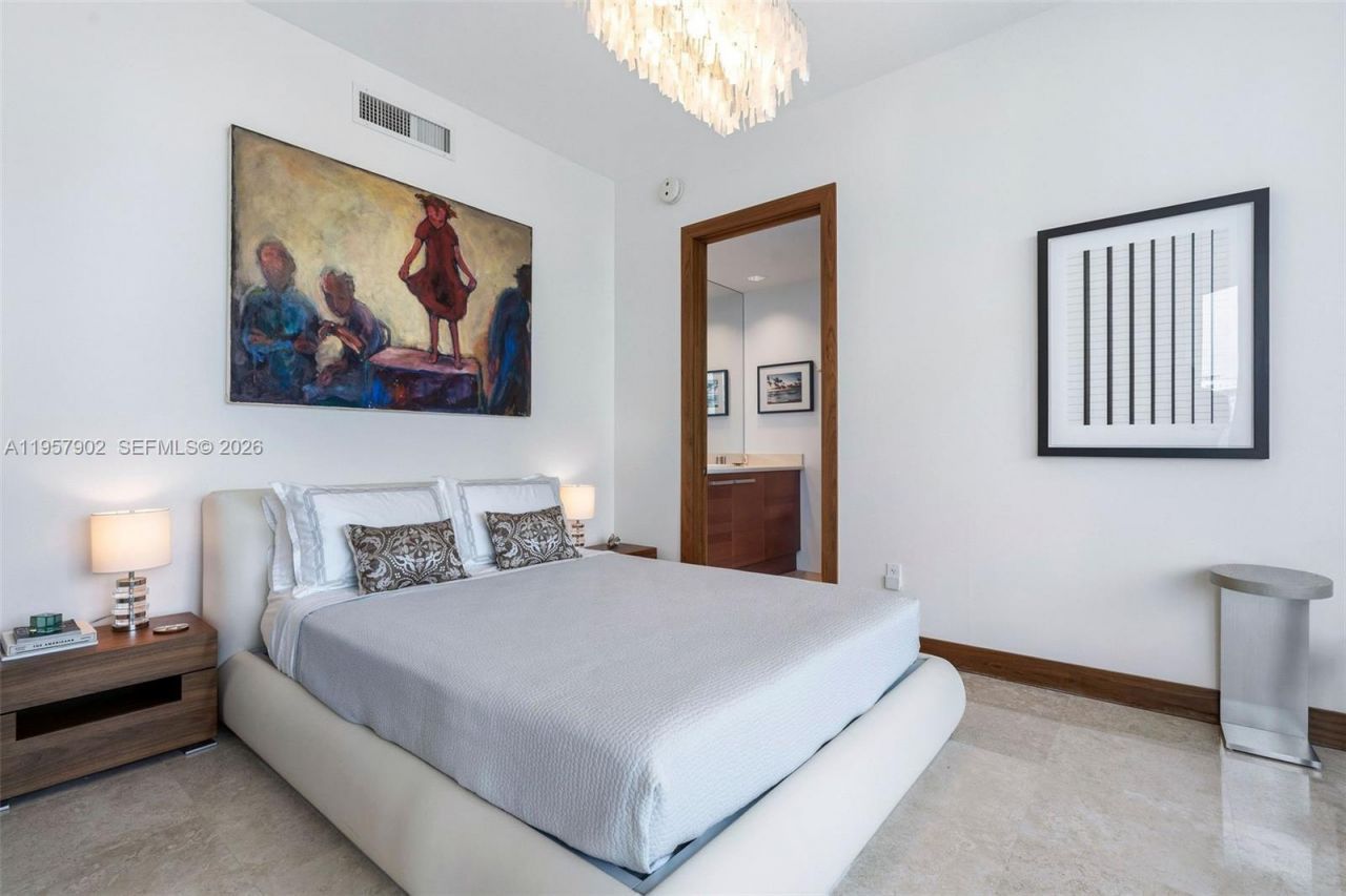 5959 Collins Ave, Unit 1001, Miami Beach, FL 33140 Photo