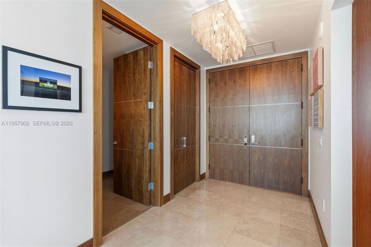 5959 Collins Ave, Unit 1001, Miami Beach, FL 33140 Photo