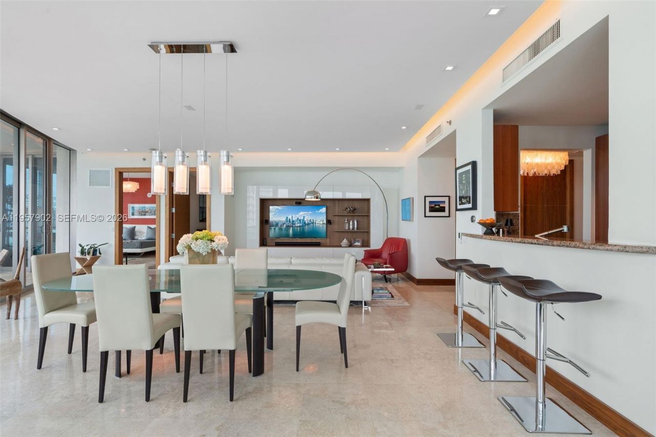 5959 Collins Ave, Unit 1001, Miami Beach, FL 33140 Photo