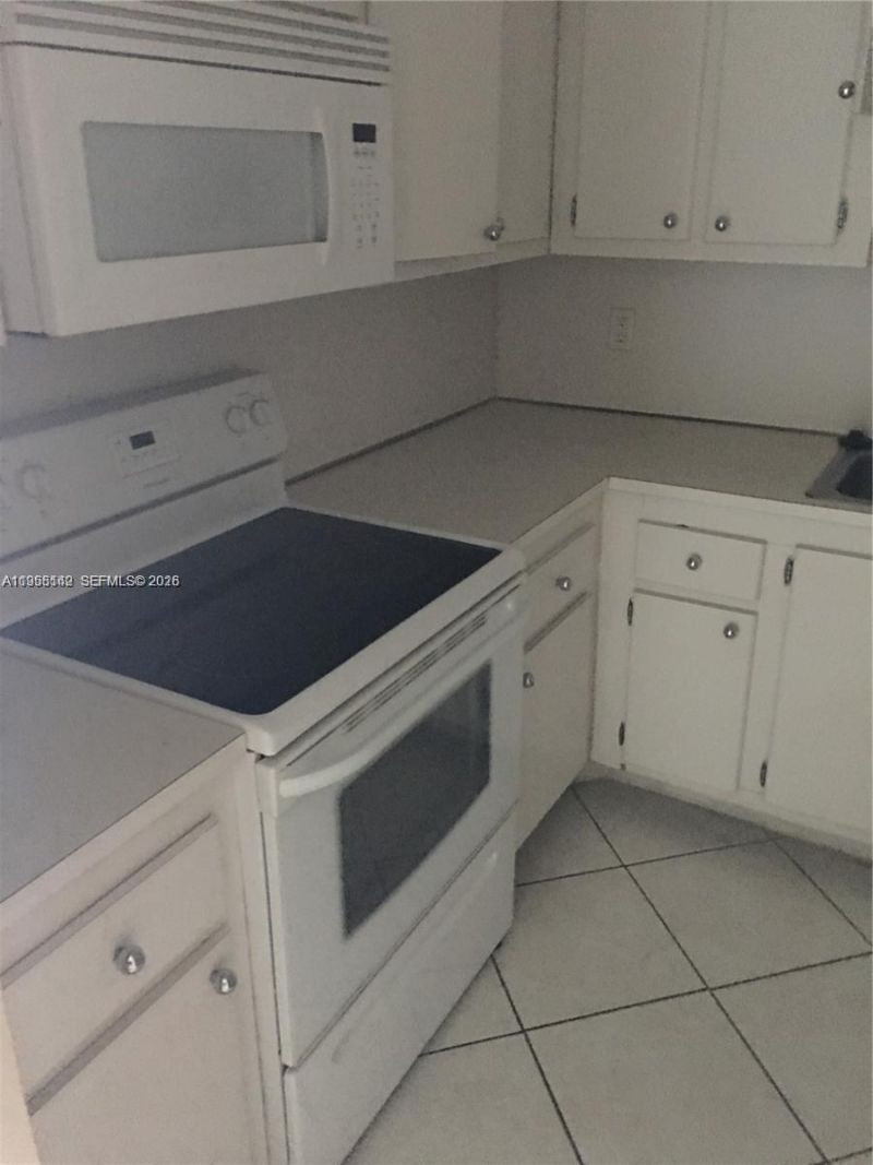 1200 NE Miami Gardens Dr , Unit 315W, Miami, FL 33179 Photo