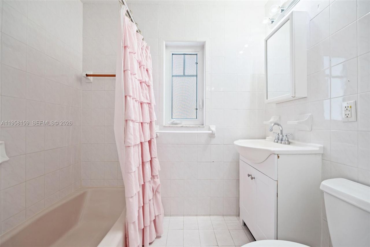 2396 SW 20th St, Miami, FL 33145 Photo