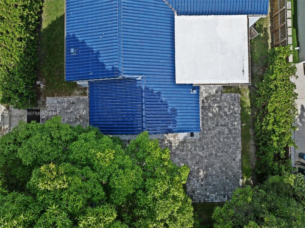 2396 SW 20th St, Miami, FL 33145 Photo