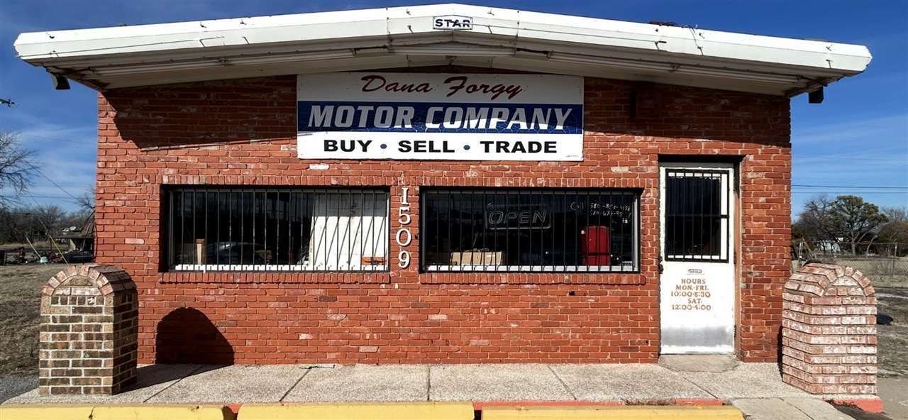 1509 SW Lee Blvd., Lawton, OK 73501 Main Photo