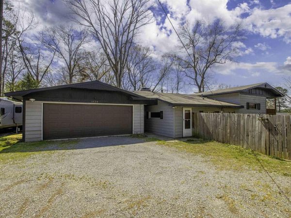 1524 Junior Deputy Road, Little Rock, AR 72205