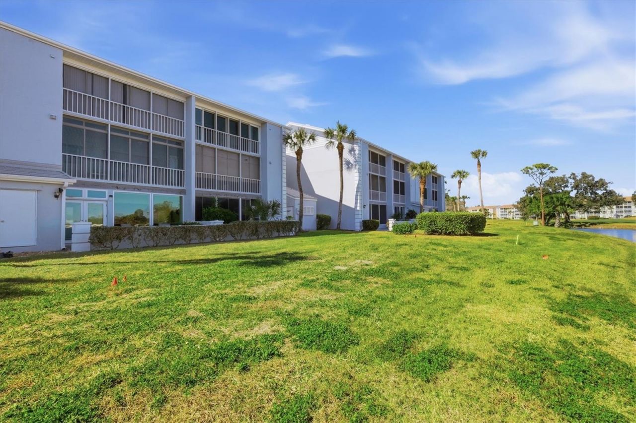 404 Cerromar Circle N, Unit 116, Venice, FL 34293 Photo