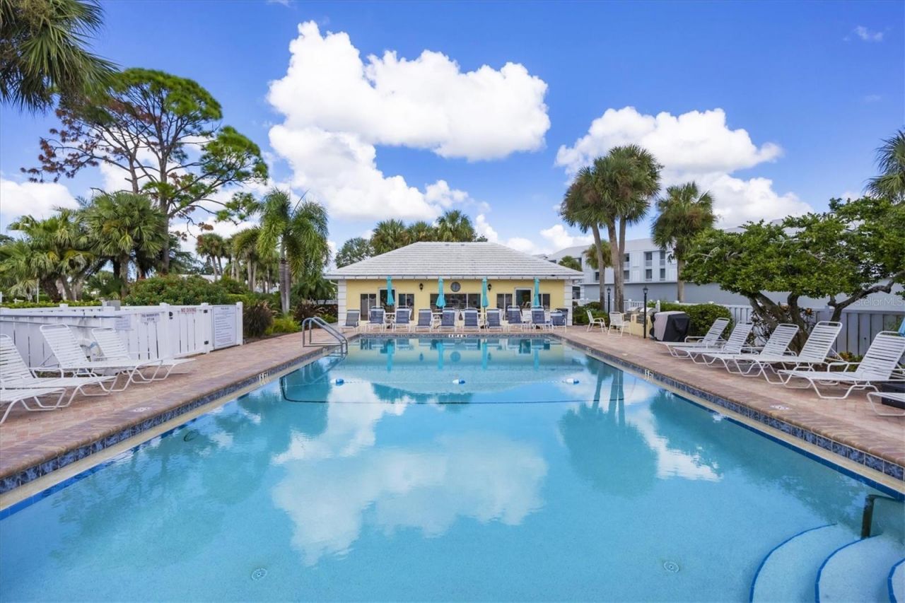 404 Cerromar Circle N, Unit 116, Venice, FL 34293 Photo