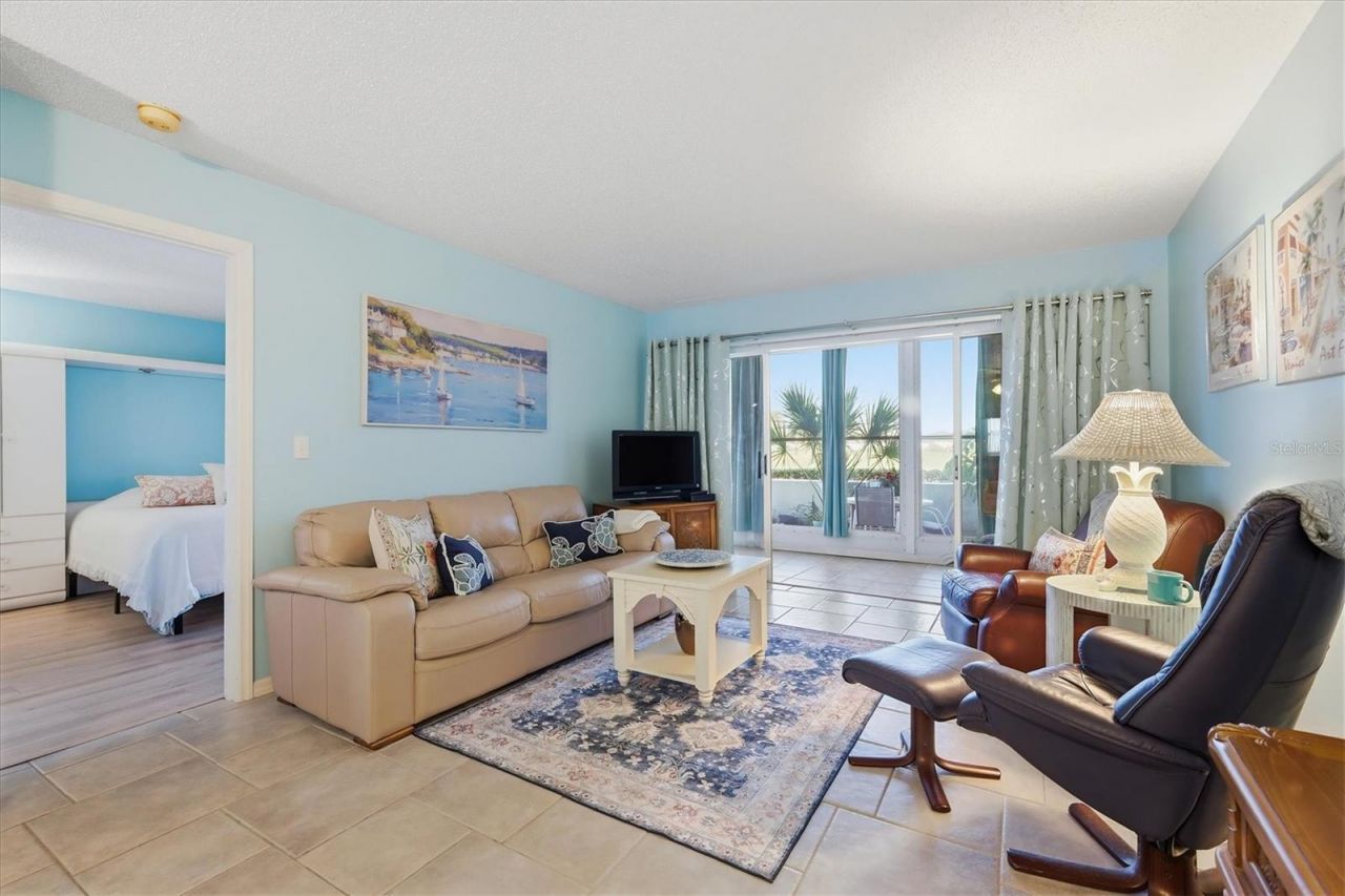 404 Cerromar Circle N, Unit 116, Venice, FL 34293 Photo