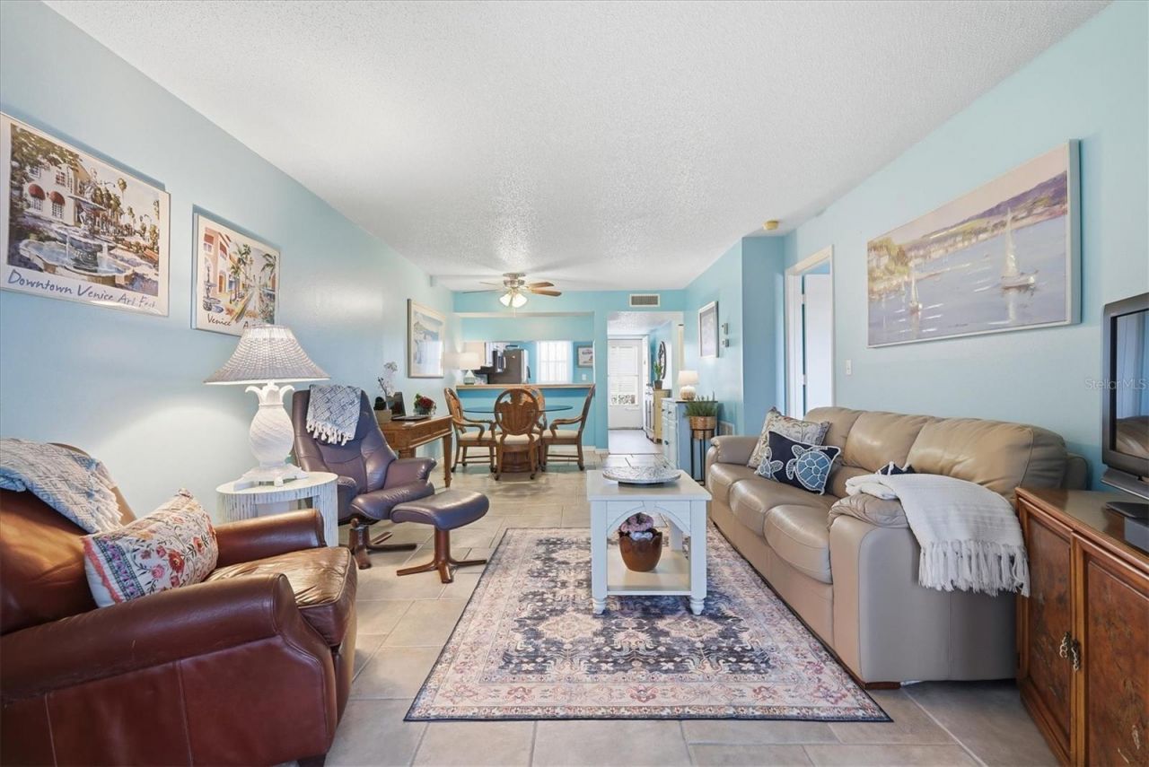 404 Cerromar Circle N, Unit 116, Venice, FL 34293 Photo