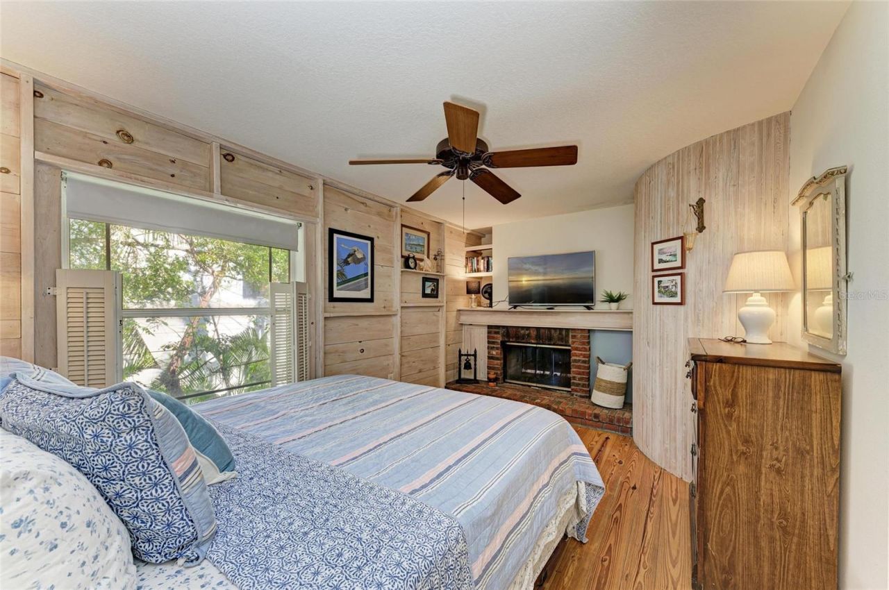 2308 Canasta Drive, Bradenton Beach, FL 34217 Photo