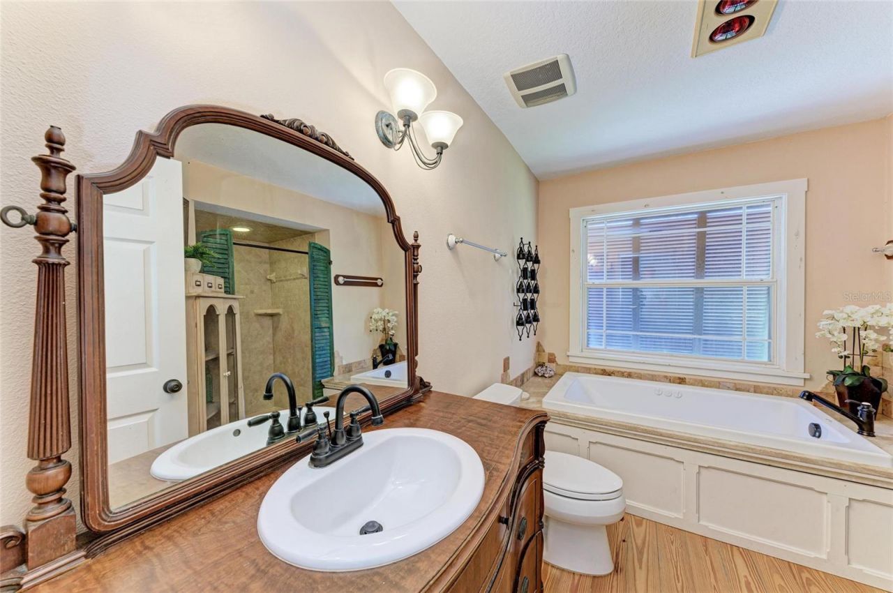 2308 Canasta Drive, Bradenton Beach, FL 34217 Photo