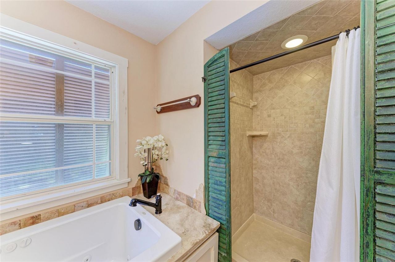 2308 Canasta Drive, Bradenton Beach, FL 34217 Photo