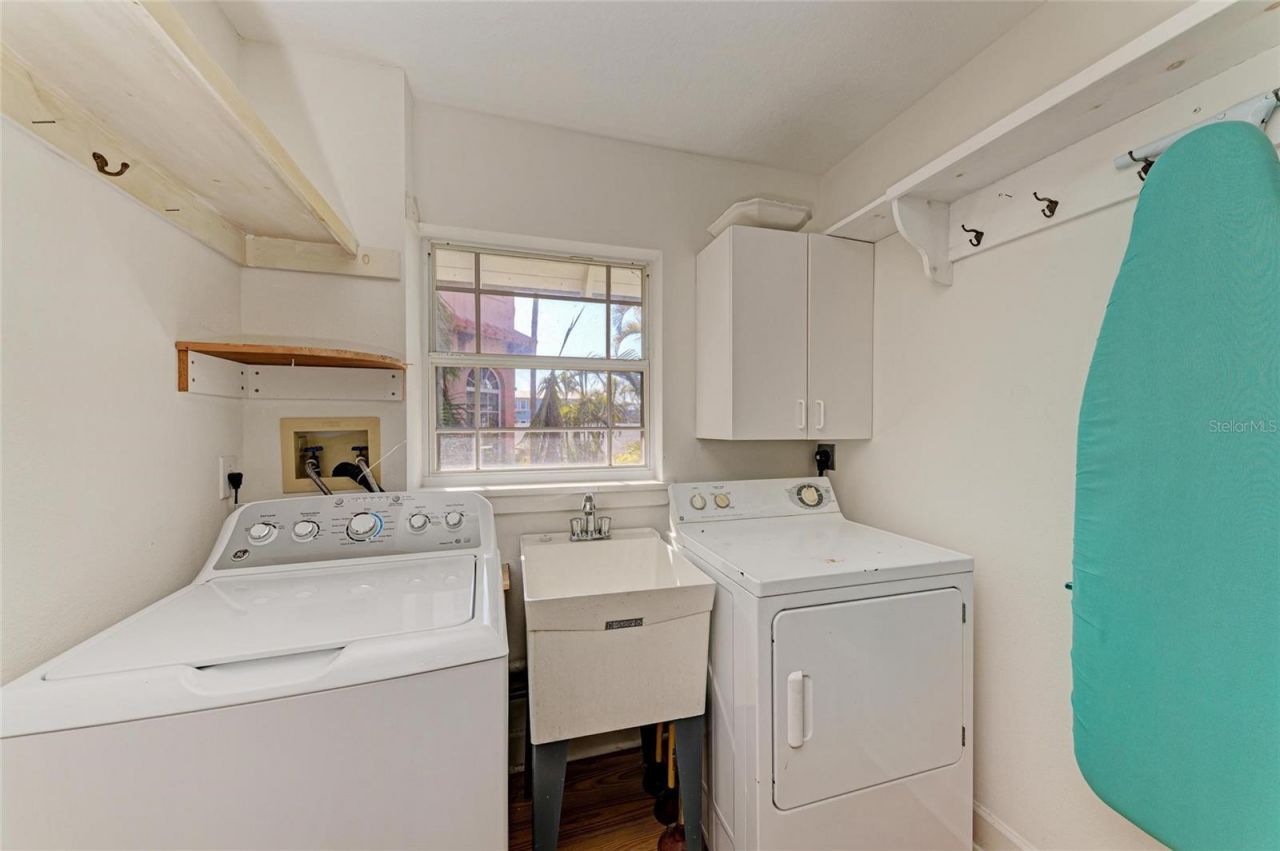 2308 Canasta Drive, Bradenton Beach, FL 34217 Photo