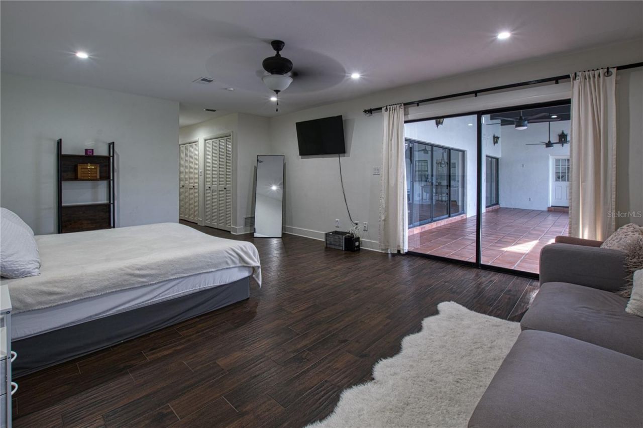 1809 Pepperidge Drive, Orlando, FL 32806 Photo