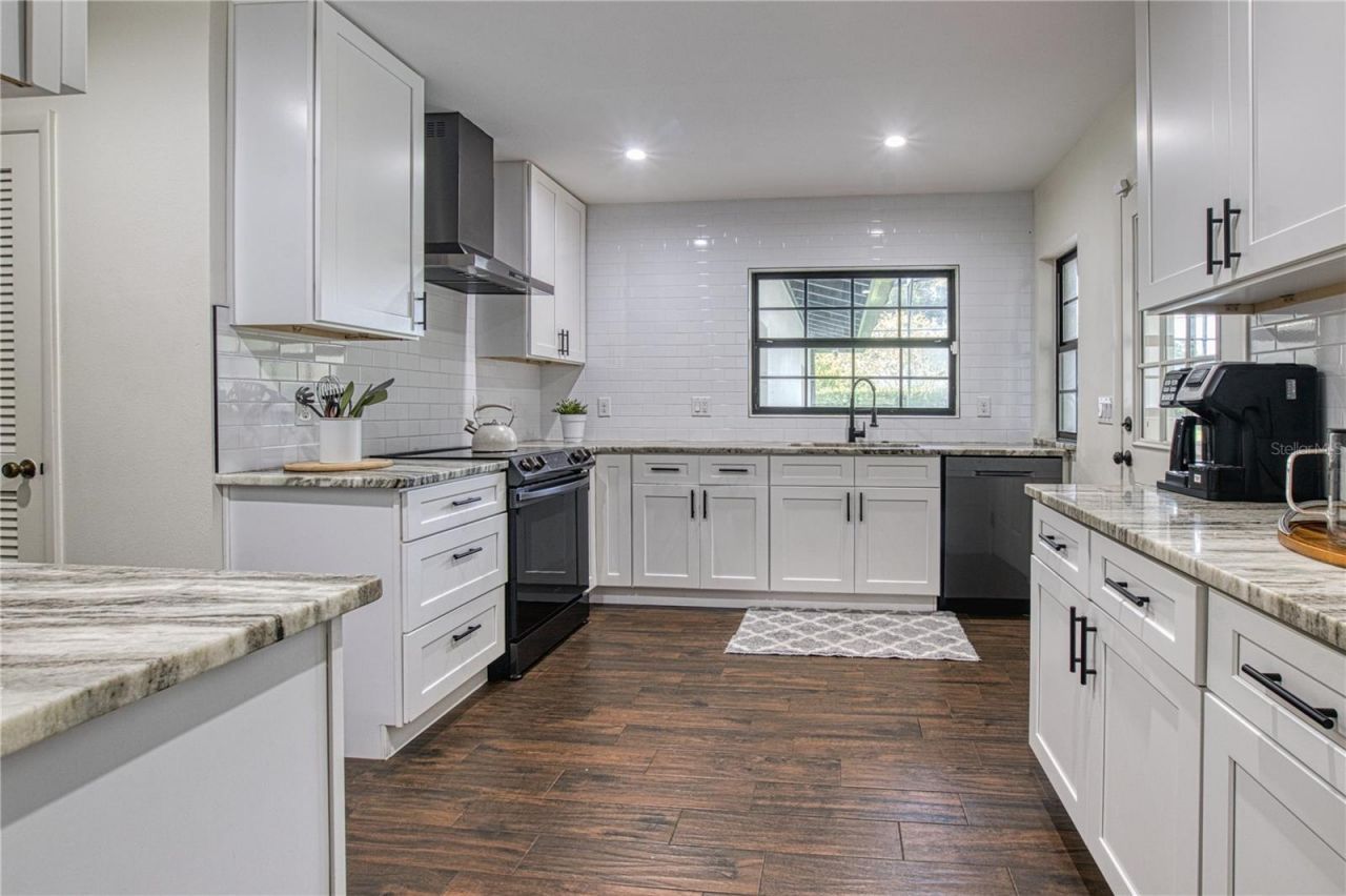 1809 Pepperidge Drive, Orlando, FL 32806 Photo