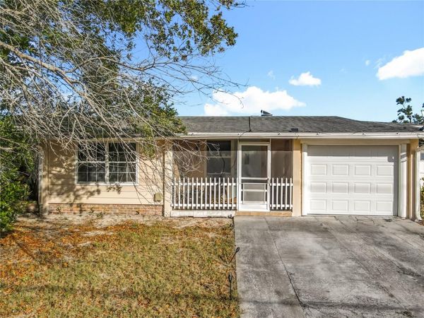 1429 E LOMBARDY DRIVE, DELTONA, FL 32725