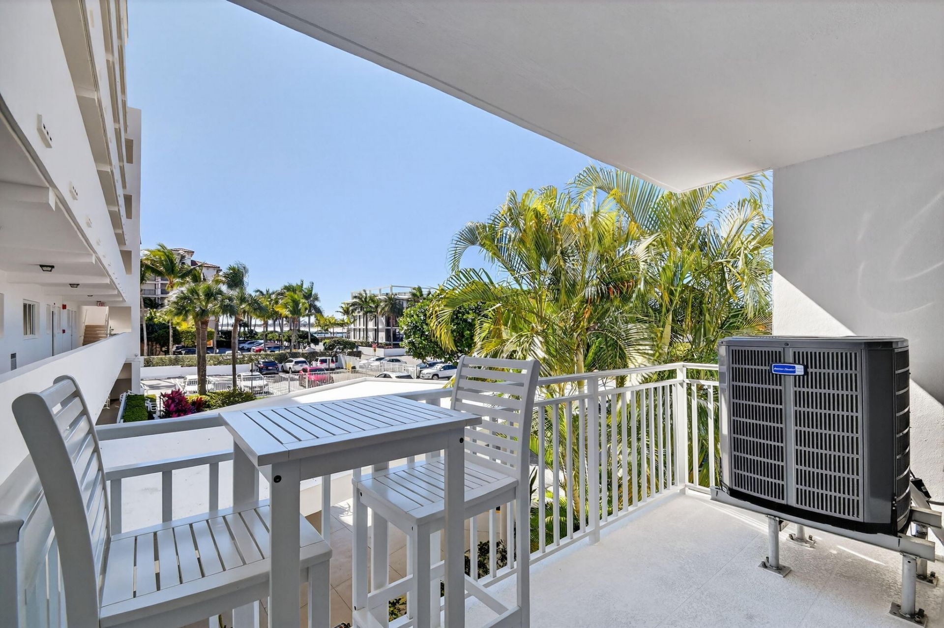 33 Ocean Avenue, Unit 202, Palm Beach Shores, FL 33404 Photo