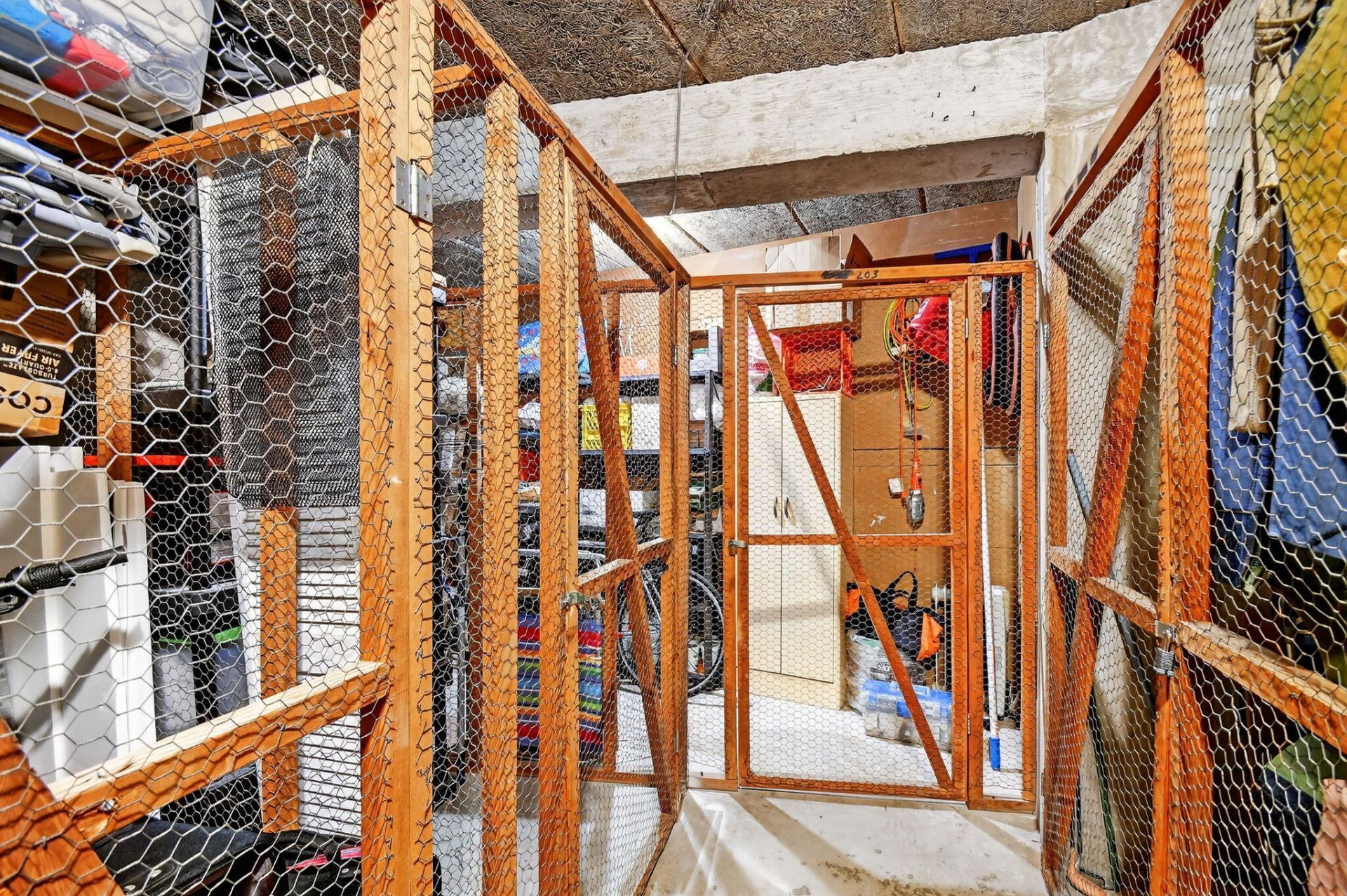 33 Ocean Avenue, Unit 202, Palm Beach Shores, FL 33404 Photo