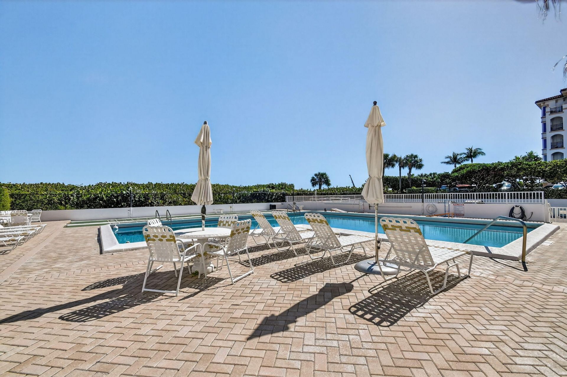 33 Ocean Avenue, Unit 202, Palm Beach Shores, FL 33404 Photo