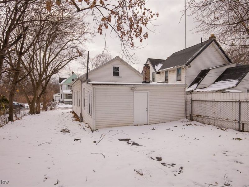 6210 Pear Avenue, Cleveland, OH 44102 Photo 27